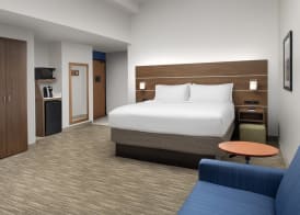 Holiday Inn Express SAN ANTONIO N-RIVERWALK AREA by IHG 5