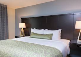 Staybridge Suites CANTON by IHG 4