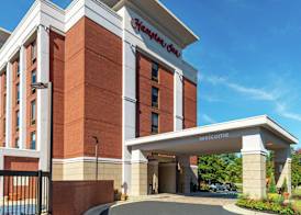 Hampton Inn Greensboro-Airport 2