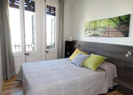 Feel at Sants Apartments 4