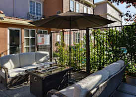 Hilton Garden Inn Napa 2