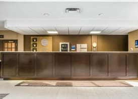 Comfort Inn The Pointe 3