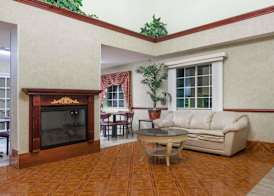 Days Inn by Wyndham Norton 2