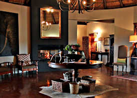 Hlosi Game Lodge - Amakhala Game Reserve 2