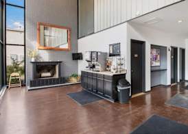 Americas Best Value Inn-Painted Post 2