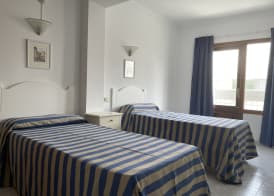 Hostal CAN GALLU 4