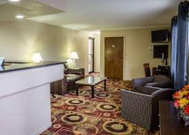 Rodeway Inn & Suites Plymouth Hwy 64 3
