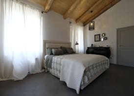 Theresa sulla Collina 4