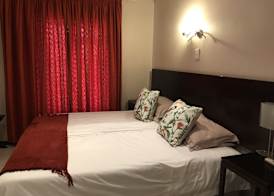 VJ's Guesthouse and Restaurant 5