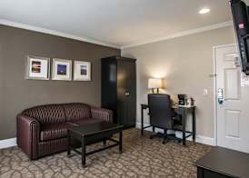 Comfort Suites San Clemente Beach 5