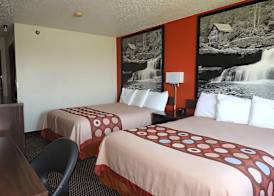Hillside Inn & Suite 4
