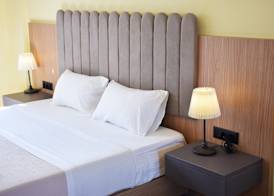 Eden Beach Hotel 5
