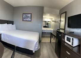Americas Best Value Inn and Suites Groves 3