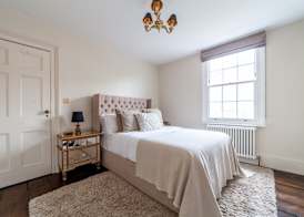 Modern & Stylish House in Deptford 4