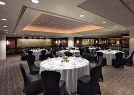 Metropolitan Hotel Vancouver by Marriott 3