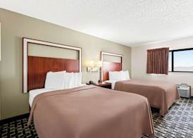 SureStay Hotel by Best Western Manchester 5