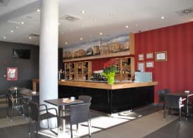 Brea's Hotel 4