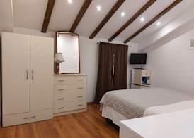 Apt Lavender on Nincevica St-1 BR Apt 3