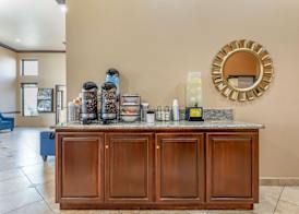 Comfort Inn & Suites San Bernardino 2