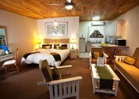 Culdesac Guesthouse Oudtshoorn 4