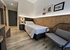 Hotel America 2