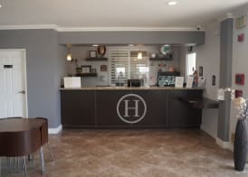 Harbor Inn & Suites 3