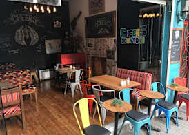 Cheers Midtown Hostel 2