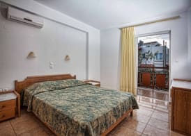 Ilian Beach & Apartments 2