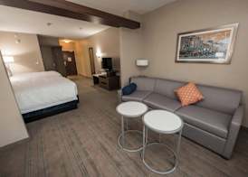 Fairfield Inn & Suites by Marriott Huntsville 5