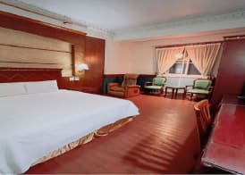Chicago Motel 4