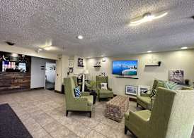 Days Inn by Wyndham Great Lakes Naval Base 2