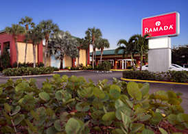 RAMADA BY WYNDHAM NAPLES 2