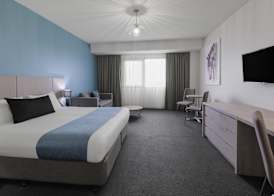 Mantra Melbourne Melton 4