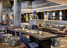 Renaissance Los Angeles Airport Hotel 4