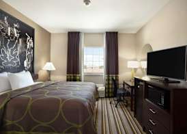 Super 8 by Wyndham Bakersfield South CA 5