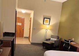 Comfort Inn & Suites LaVale - Cumberland 5