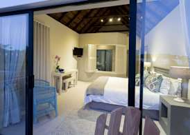 CANAL GUEST HOUSE - Waterfront Boutique B&B 2