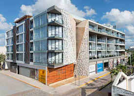 The Fives Downtown Hotel & Residences, Curio Collection by Hilton 4