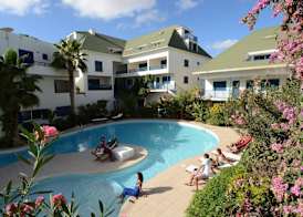 Leme Bedje - Two bedroom, Pool, WiFi & Beachfront 4