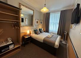 Tudor Court Hotel 5