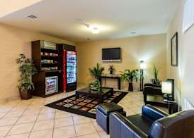 Quality Suites Huntsville Near University 3