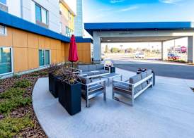 Hampton Inn Selma, Ca 2