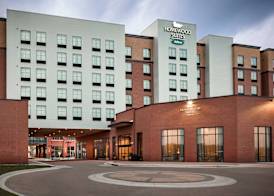 Homewood Suites by Hilton Coralville - Iowa River Landing 3