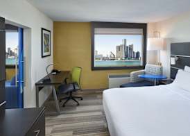 Holiday Inn Express WINDSOR WATERFRONT by IHG 2
