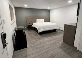 Rodeway Inn Mineola 5