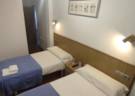 Hostal Cruce 4