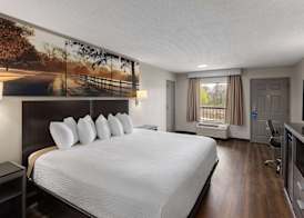 Days Inn by Wyndham Childersburg 5