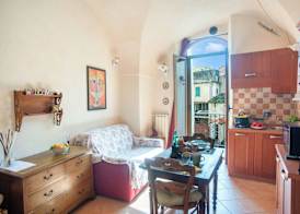 Casa di Lella Sanremo 1-bed Balcony Old Town 5