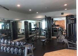 We Hotel Aeropuerto 5