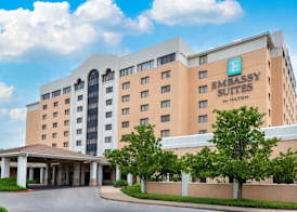 Embassy Suites by Hilton Kansas City International Airport 2
